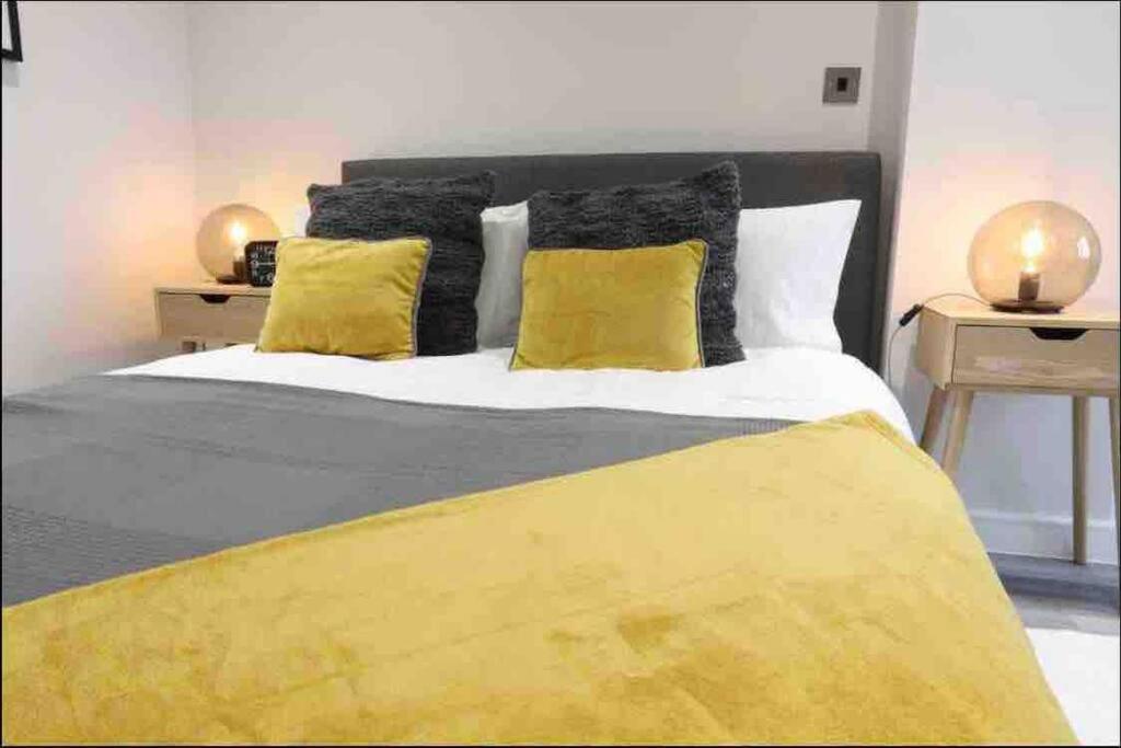 Entire Apartment / Nec / Resorts World / Birmingham Airport Sheldon  Екстериор снимка