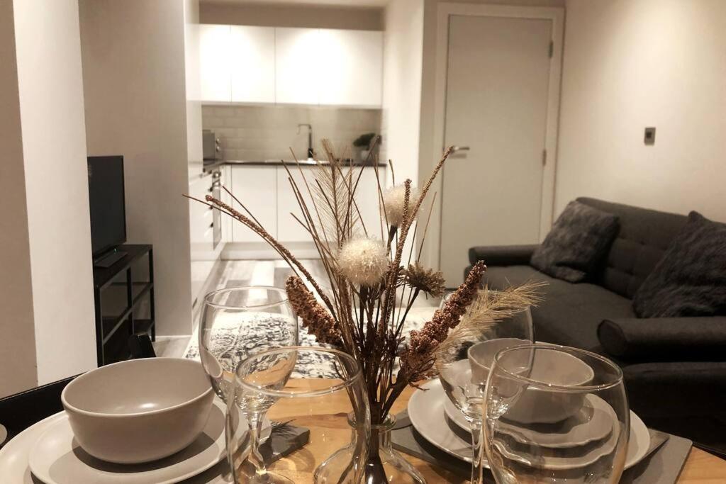 Entire Apartment / Nec / Resorts World / Birmingham Airport Sheldon  Екстериор снимка