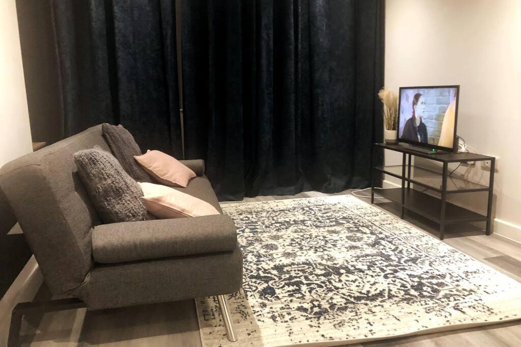 Entire Apartment / Nec / Resorts World / Birmingham Airport Sheldon  Екстериор снимка