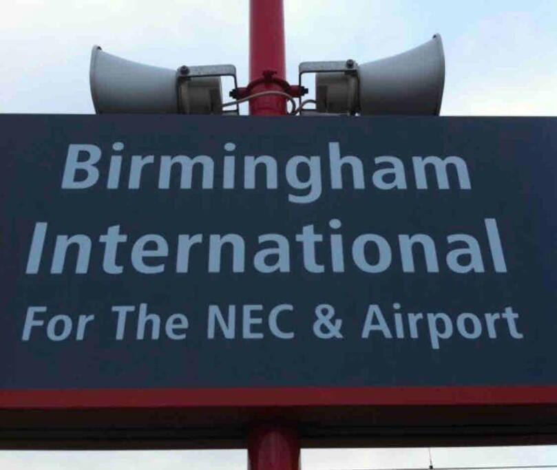 Entire Apartment / Nec / Resorts World / Birmingham Airport Sheldon  Екстериор снимка